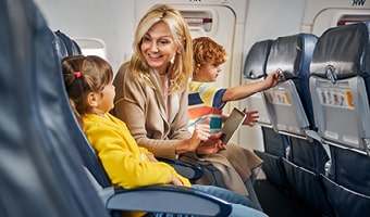 10 идеи за занимания за деца в самолета